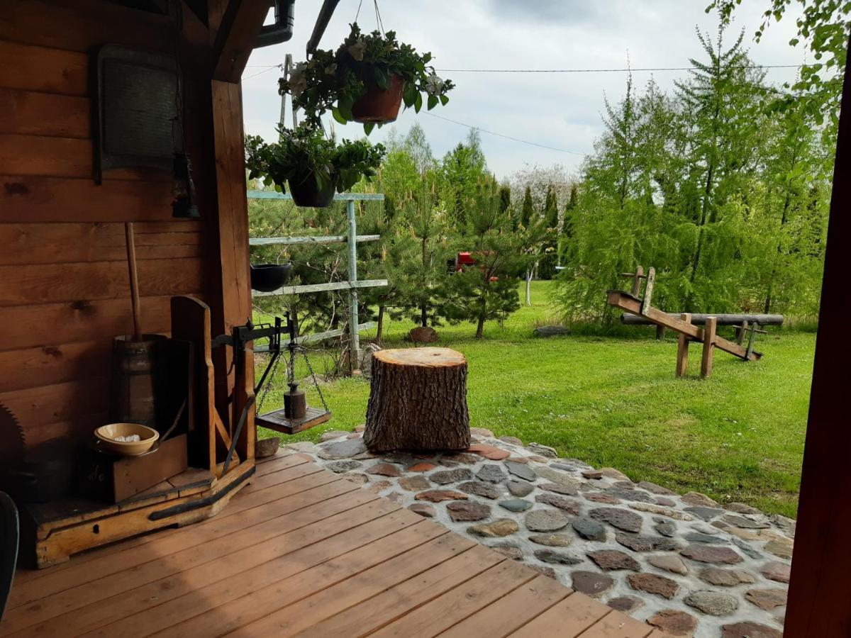 Domek W Kwiatach Zyndaki ภายนอก รูปภาพ